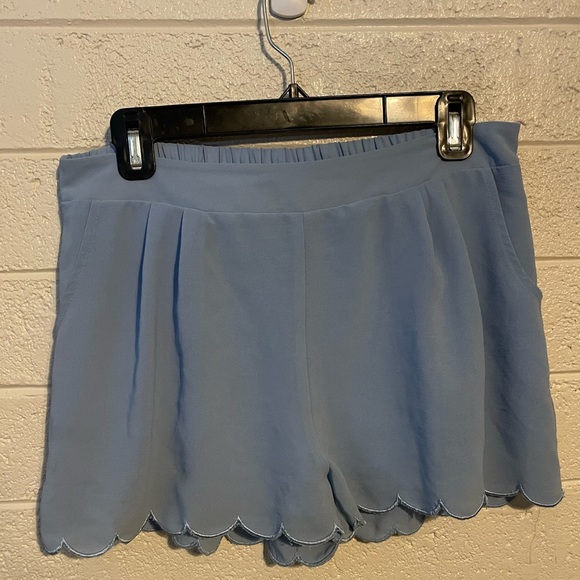 mine Rounded Bottom Shorts - Picture 2 of 3